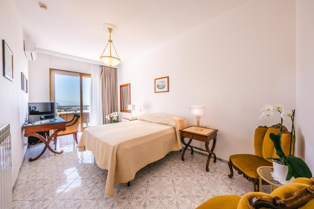 Hotel Zi'Ntonio Скала Екстериор снимка